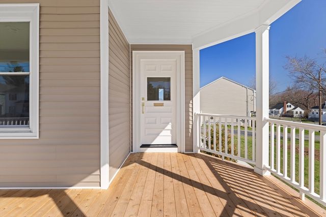 54 E Earle St, Cumberland, RI 02864