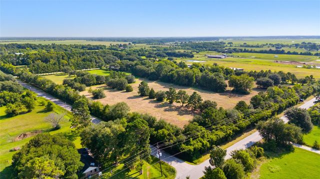 20402 Peters Road, Crosby, TX 77532