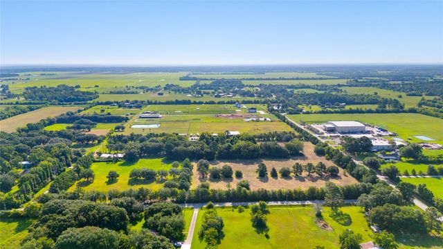 20402 Peters Road, Crosby, TX 77532