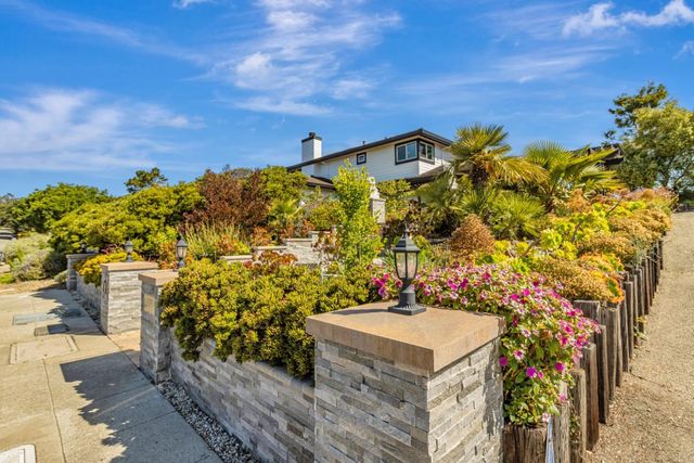 11550 Skyline Boulevard, Oakland, CA 94619