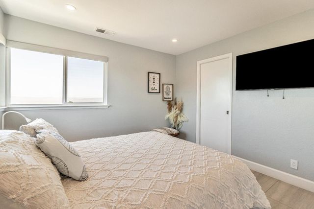 11550 Skyline Boulevard, Oakland, CA 94619