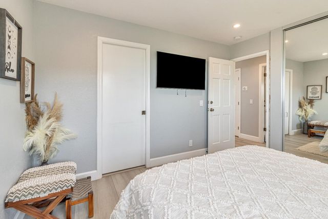 11550 Skyline Boulevard, Oakland, CA 94619