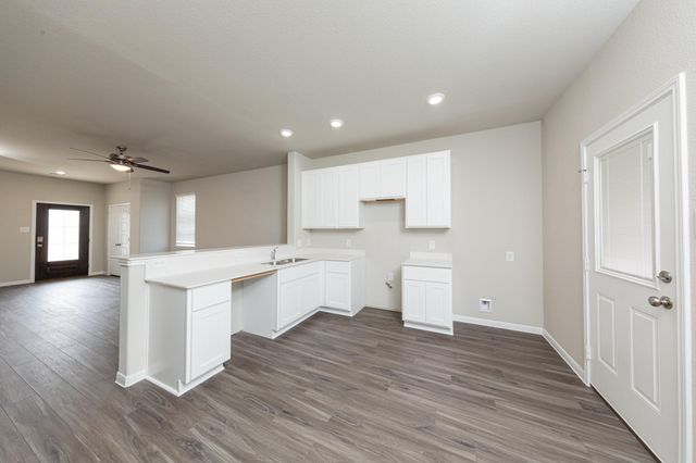 9258 Grace Ridge Drive, Willis, TX 77318
