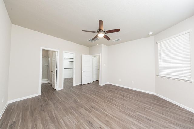 9258 Grace Ridge Drive, Willis, TX 77318
