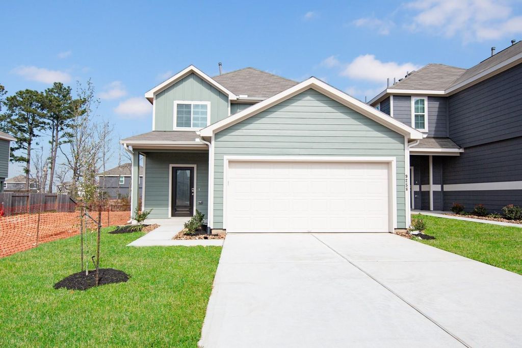 9258 Grace Ridge Drive, Willis, TX 77318