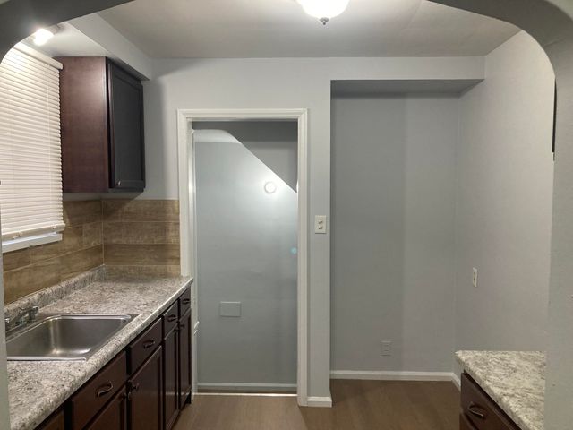 19348 Montrose Street, Detroit, MI 48235