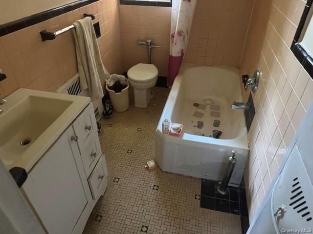 127 Second Street 1F, Garden City, NY 11530