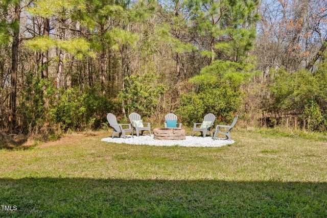 50 Yelverton Court, Holly Springs, NC 27540