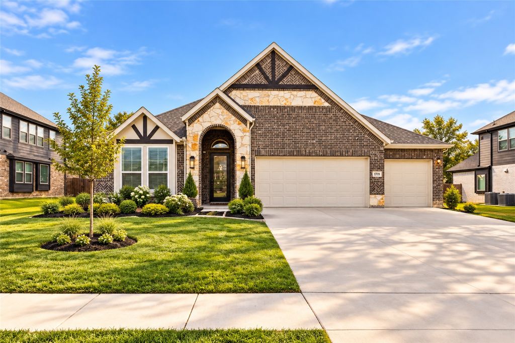 1719 Newport Lane, Cedar Hill, TX 75104 — photo 2