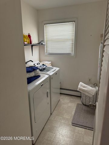 1 Ashcroft Lane, Toms River, NJ 08757