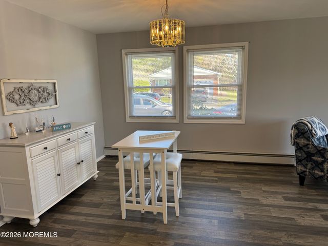 1 Ashcroft Lane, Toms River, NJ 08757