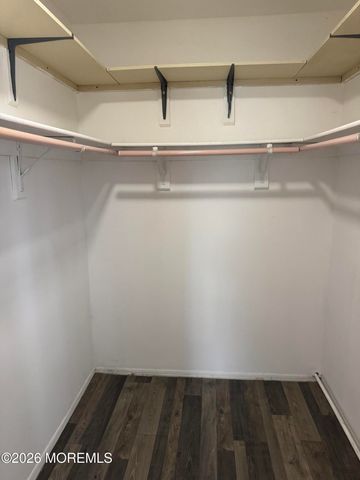 1 Ashcroft Lane, Toms River, NJ 08757