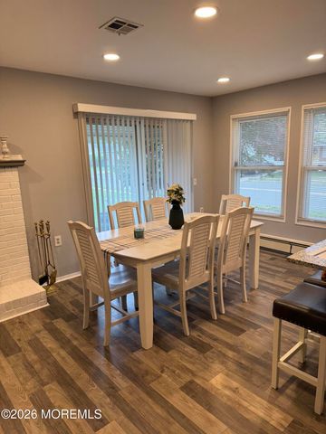 1 Ashcroft Lane, Toms River, NJ 08757