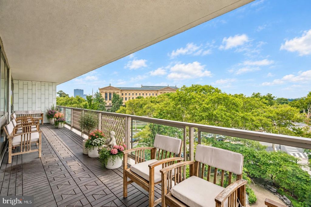 2401 PENNSYLVANIA AVE #5A5, PHILADELPHIA, PA 19130 — photo 2