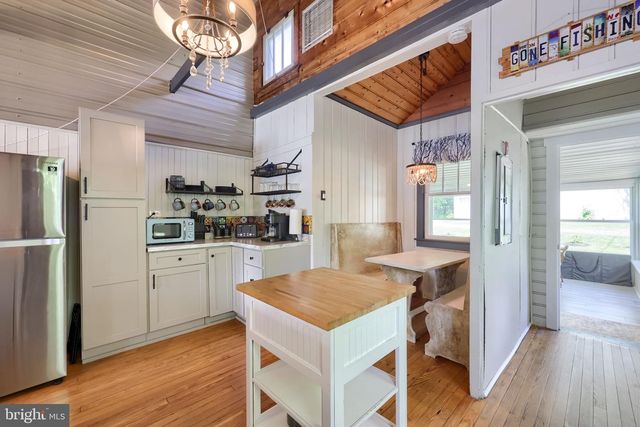 49 KING FISHER DR, Ashland, PA 17921