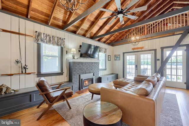 49 KING FISHER DR, Ashland, PA 17921