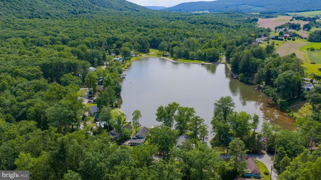 49 KING FISHER DR, Ashland, PA 17921