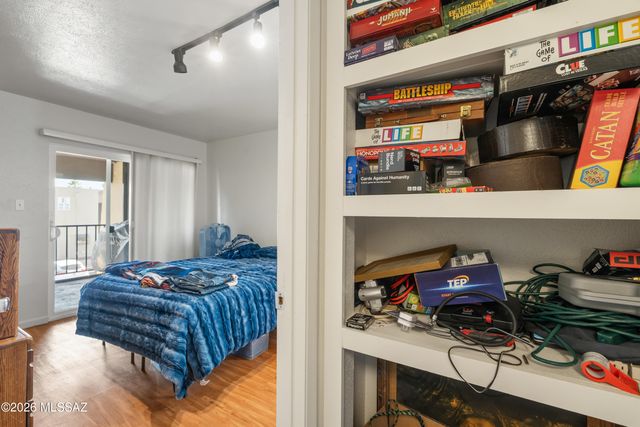 1620 N Wilmot Rd Unit F235, Tucson, AZ 85712