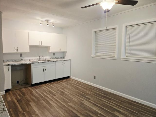 205 W Washington Street, Frontenac, KS 66763