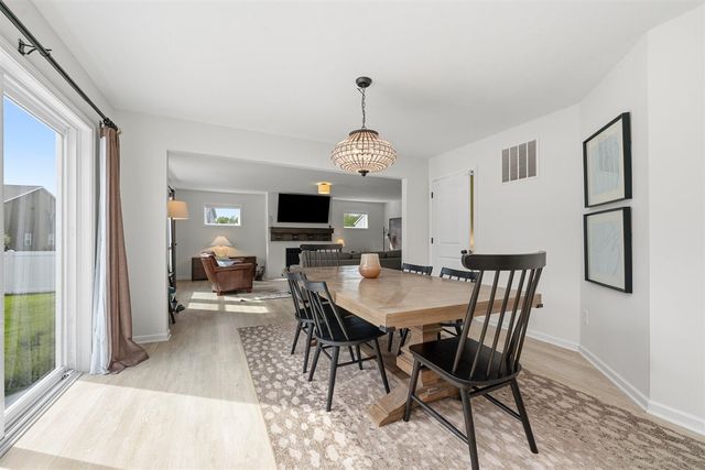 3701 Taunton Trail, Portage, MI 49024
