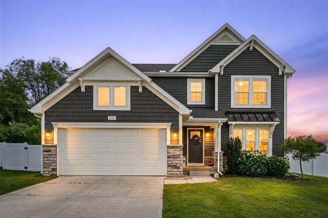 3701 Taunton Trail, Portage, MI 49024