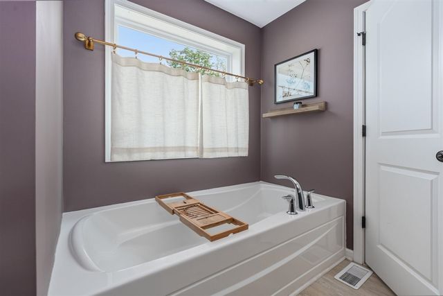 3701 Taunton Trail, Portage, MI 49024