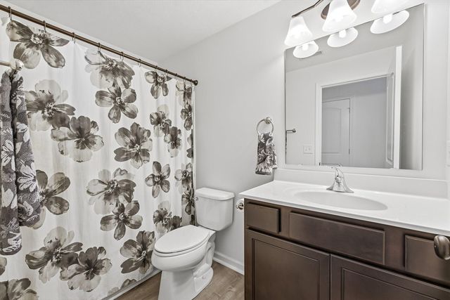 3701 Taunton Trail, Portage, MI 49024