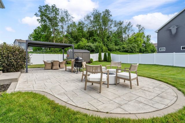 3701 Taunton Trail, Portage, MI 49024