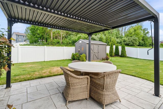 3701 Taunton Trail, Portage, MI 49024