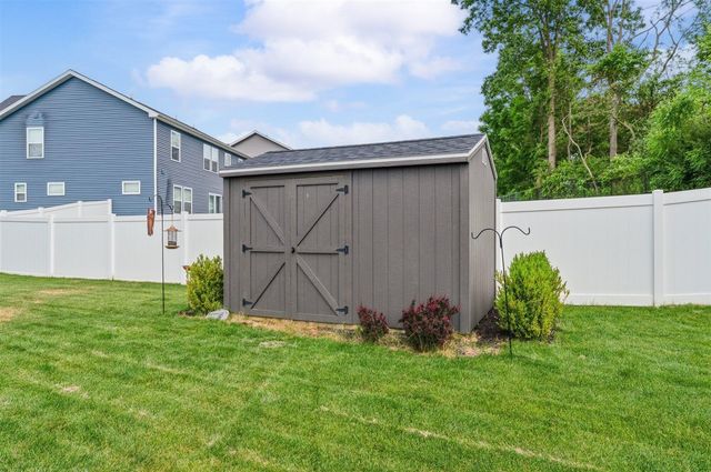 3701 Taunton Trail, Portage, MI 49024