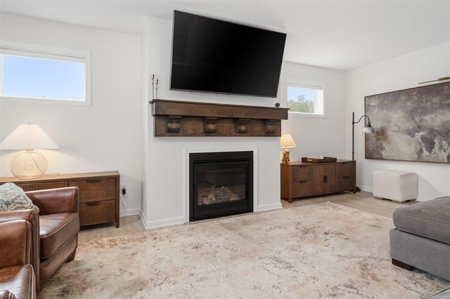 3701 Taunton Trail, Portage, MI 49024