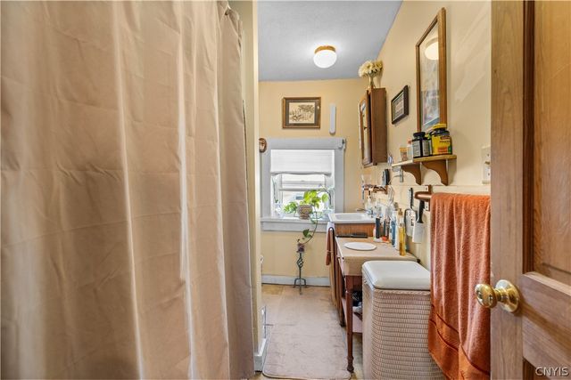 117 West Walnut Street, Oneida, NY 13421
