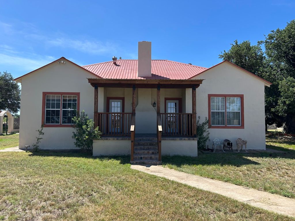 Image 14 of property listing at 301 Ranch To Market Road 2597, Sonora, TX 76950