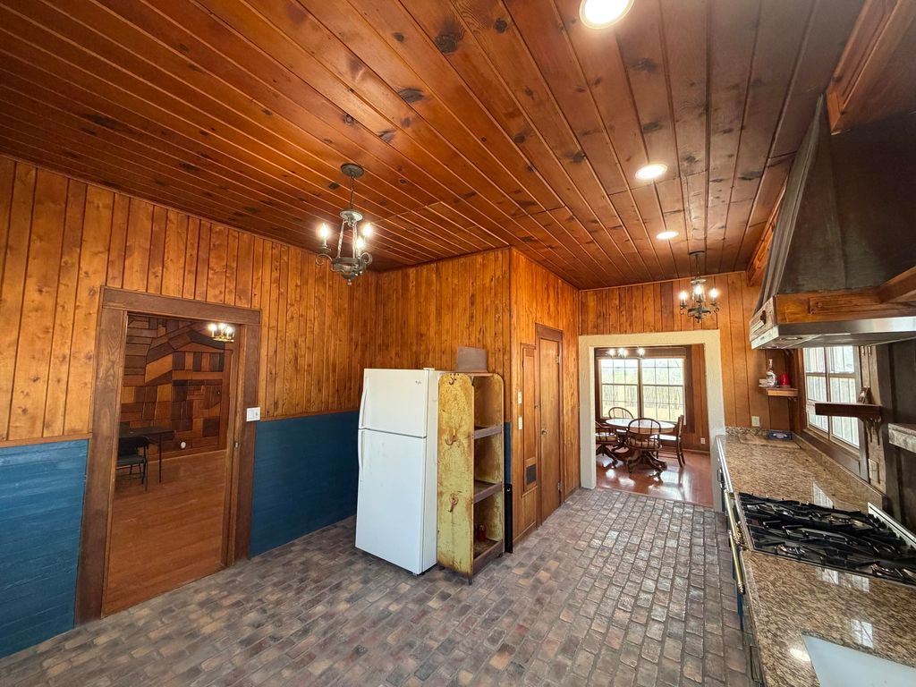 Image 22 of property listing at 301 Ranch To Market Road 2597, Sonora, TX 76950