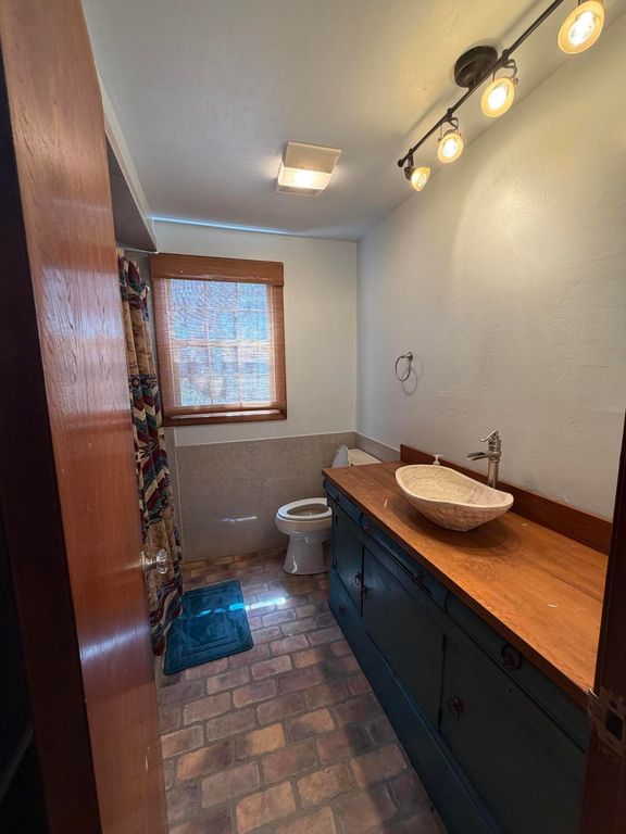 Image 26 of property listing at 301 Ranch To Market Road 2597, Sonora, TX 76950