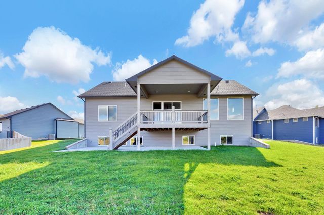 12037 E Bonita Ct, Wichita, KS 67207