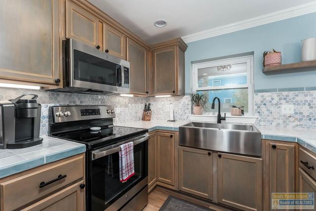 109 W Morningside Dr., South Padre Island, TX 78597