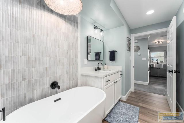 109 W Morningside Dr., South Padre Island, TX 78597