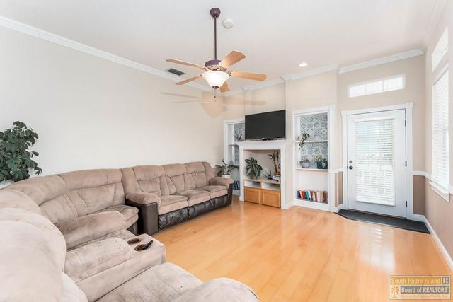 109 W Morningside Dr., South Padre Island, TX 78597