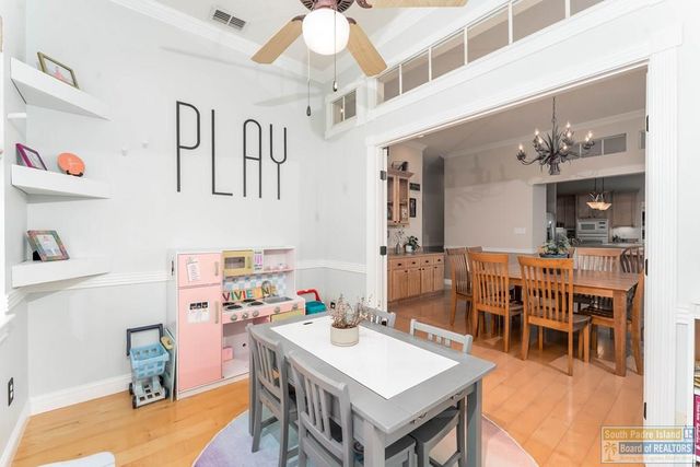 109 W Morningside Dr., South Padre Island, TX 78597