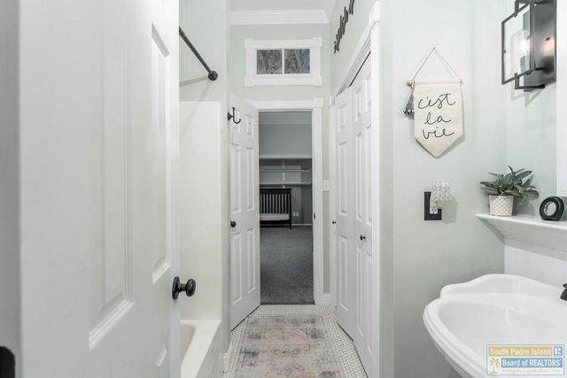 109 W Morningside Dr., South Padre Island, TX 78597