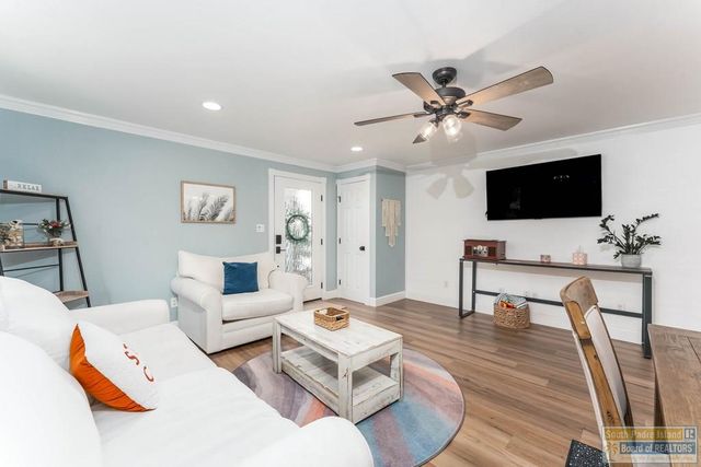 109 W Morningside Dr., South Padre Island, TX 78597