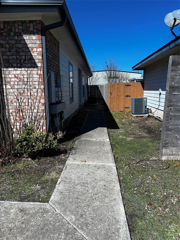 143 Marvin CV, Hutto, TX 78634