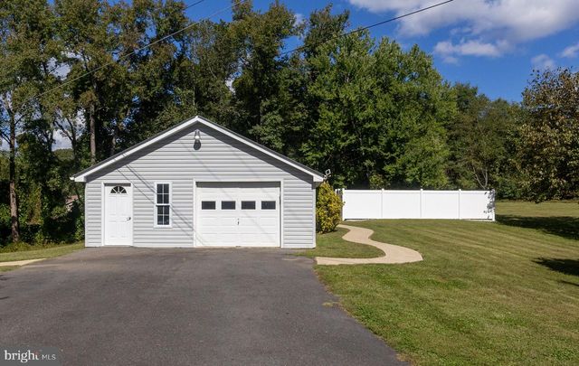 1321 CALEDON RD, King George, VA 22485