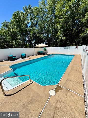 1321 CALEDON RD, King George, VA 22485