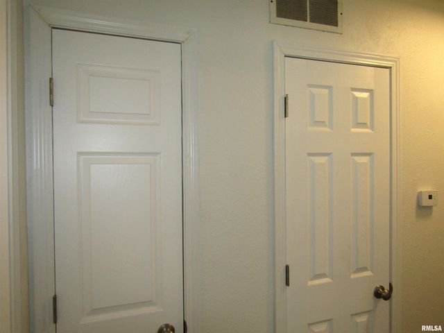 510 W MILTON Avenue, Lewistown, IL 61542