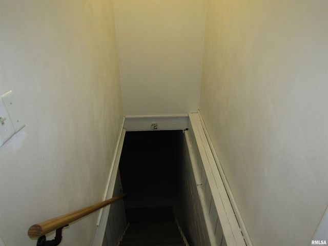 510 W MILTON Avenue, Lewistown, IL 61542