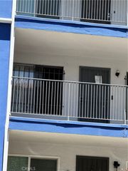 801 E 1st Street 10, Long Beach, CA 90802