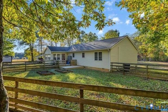 1211 Tisdale Rd, Louisa, VA 23093