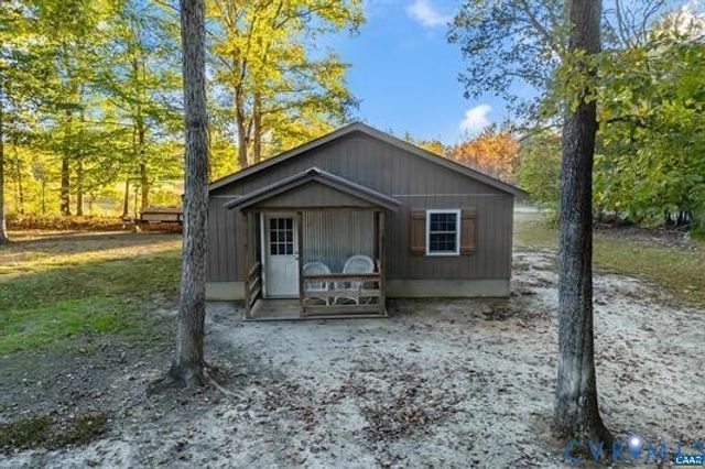 1211 Tisdale Rd, Louisa, VA 23093